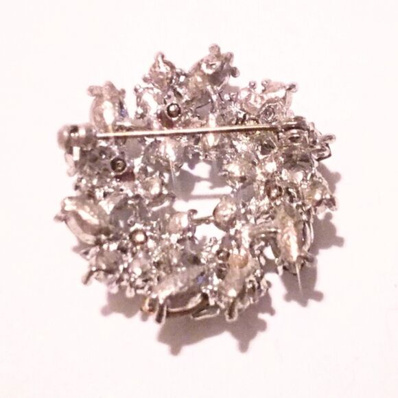 Vintage Blue Rhinestone Cluster Silver Tone Circle Leaf Brooch - Picture 5 of 6